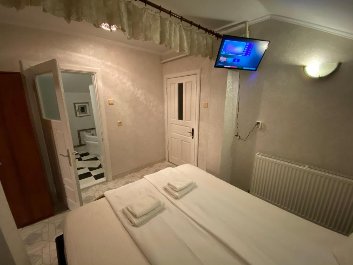 Apartament Mansarda Apartment Curtea De Arges Exterior photo